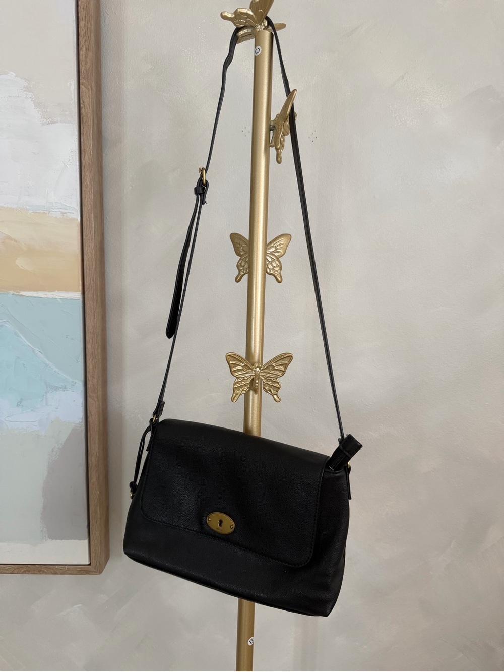 Fossil Classic Black Leather Crossbody Bag - Timeless Everyday Style